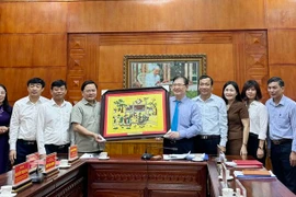  Phát huy vai trò của đội ngũ trí thức đóng góp cho địa phương