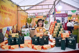 Giám đốc Trần Thị Thuần: Thành công từ… bán tăm dạo