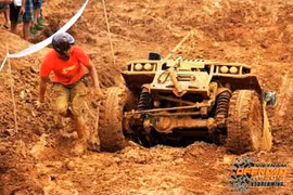 Dàn xe địa hình hầm hố sắp tranh tài ở Hà Nội