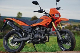 Minsk “khờ” ra mắt thêm mẫu cào cào mới