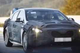 Hyundai Sonata phiên bản mới "đắt khách như tôm tươi"