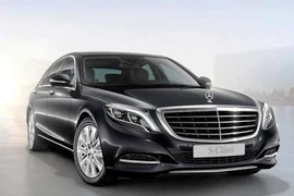 Mercedes-Benz Việt Nam âm thầm bán S-Class giá "bèo" cho khách sạn