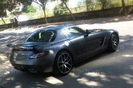 Tăng Thanh Hà vừa sắm Mercedes-Benz SLS AMG 12 tỷ đồng