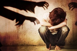 Giám đốc bị đánh nhập viện vì nghi xâm hại tình dục thiếu niên