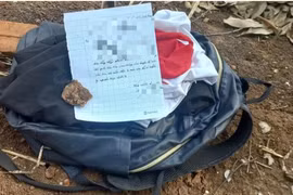 Nam sinh bỏ cặp sách, thư tuyệt mệnh trên bờ hồ rồi… đi chơi game