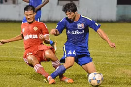 Công Phượng mất băng đội trưởng HAGL vào tay Xuân Trường