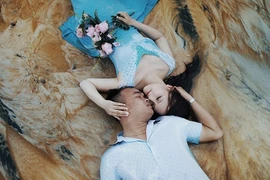 Ảnh cưới nơi miền cát lạ của cặp đôi Nghệ An