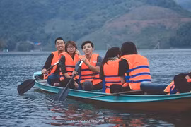 Vi vu cuối tuần Thung Nai - Hòa Bình vui vẻ, rẻ tiền