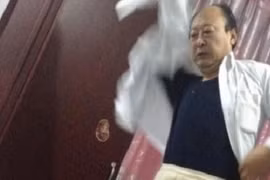 Trung Quốc: Thị trưởng “thác loạn” ma túy, tình nhân dính bầu