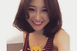 Mẫu 9X xinh đẹp răng khểnh có nụ cười “chết người” 