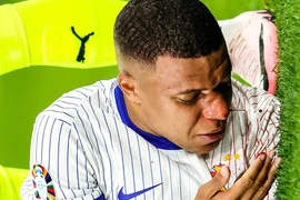 Mbappe bị gãy mũi, bỏ ngỏ khả năng ra sân trận sau