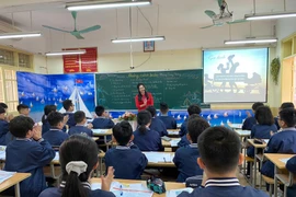 Cô giáo trẻ truyền đam mê cho học sinh qua dạy Ngữ văn sáng tạo