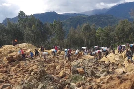 Lở đất kinh hoàng ở Papua New Guinea: Số người chết tăng "sốc"