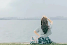 View - Hành trình 13 năm “làm sạch đẹp Hồ Gươm” của nữ tiến sĩ U70, một việc làm nhỏ nhưng mang ý nghĩa lớn | Báo Tri thức và Cuộc sống - TIN TỨC PHỔ BIẾN KIẾN THỨC 24H