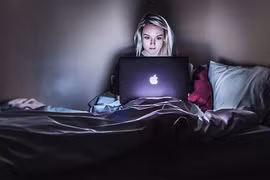 Mắc nhiều bệnh thuộc "top tử thần" nếu thường xuyên thức khuya