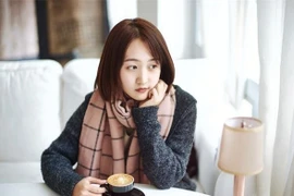 Bạn gái của anh trai lúng túng thừa nhận nghề nghiệp, cả nhà tôi “đứng hình“