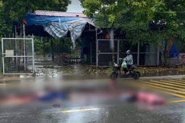 Va chạm với xe tải, 2 người ngồi trên xe máy tử vong tại chỗ