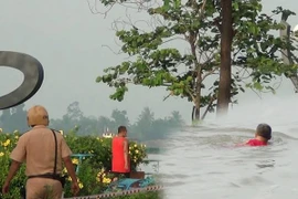 Muôn chiêu đối phó của người dân khi vi phạm phòng, chống COVID-19