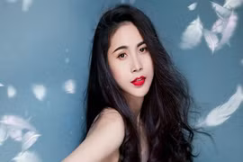 Thủy Tiên gây sốt tung album tự sáng tác