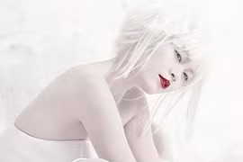 Mâu Thủy đẹp ma mị với hóa thân nữ hoàng tuyết trắng