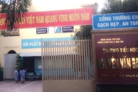 TP HCM: Học sinh sửng sốt nhìn cô giáo bị phụ huynh đánh