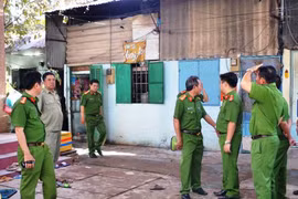 Công an khám nghiệm 1 vụ nổ trước đó.