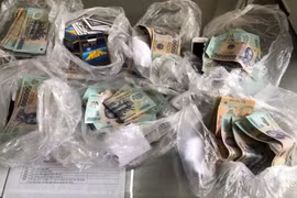 Tang vật thu giữ.