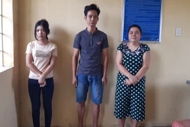 Bắt giam 2 vợ chồng cùng nữ nhân viên quán cà phê viên tra tấn chích điện ép cô gái kích dục cho khách.