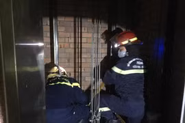 Lực lượng chức năng tại hiện trường.