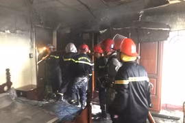 Lực lượng chức năng xử lý hiện trường.