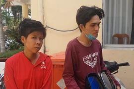 Nhóm đối tượng tại công an.