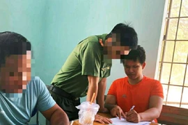 Đăng tin giả về Covid-19, nam thanh niên 'đang ở bên Mỹ' bị phạt 12,5 triệu đồng.