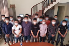 Nhóm đối tượng tại công an.