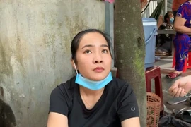 TPHCM: Triệt phá sòng bạc khủng ở vùng ven, tạm giữ nhiều “quý bà” trong đó có cả cụ bà tóc bạc trắng