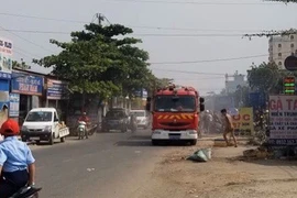 3 Cảnh sát bị đâm trọng thương trong vụ khống chế thanh niên ngáo đá đánh vợ con ở Sài Gòn.