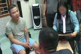 Bắt nhóm đối tượng tàng trữ hơn 2.000 viên hồng phiến