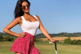 Golf thủ gợi cảm nhất Italia, được phong cả biệt danh “tiên nữ”