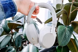 Top 5 tai nghe chống ồn tốt nhất 2022