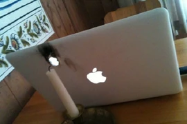 Những màn “tra tấn” đồ công nghệ vừa kinh dị, vừa hài hước