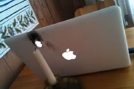 Những màn “tra tấn” đồ công nghệ vừa kinh dị, vừa hài hước