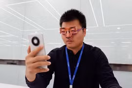 Kính AI đánh lừa thiết bị Android nhưng chào thua trước iPhone