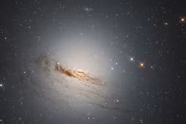 NASA công bố khoảnh khắc hiếm hoi của thiên hà đang “hấp hối” 