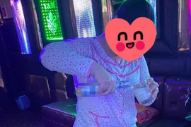 Vợ đến tận quán karaoke tìm chồng và cái kết không ngờ tới