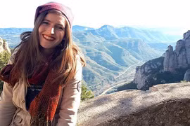 Việc làm kì quặc giúp cô gái trẻ tiết kiệm được trăm triệu mỗi năm