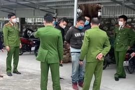 Hô 'trong người có 2 quả bom', nam thanh niên cướp ngân hàng Vietcombank