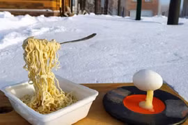 Nhiệt độ nước Nga xuống sâu, mỳ và trứng còn... hoá đá