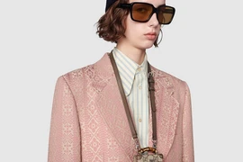 Ngắm bộ đôi bao da AirPods “siêu độc” đắt hơn cả một chiếc iPhone