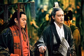 Nhân tài được Lưu Bị ưu ái, nhưng Gia Cát Lượng giáng làm dân thường?