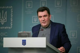 Ukraine tuyên bố NATO sẽ bảo vệ đoàn xe chở vũ khí viện trợ