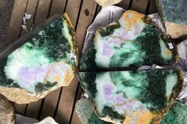 'Cục đá' 80kg trị giá hàng tỷ đồng 